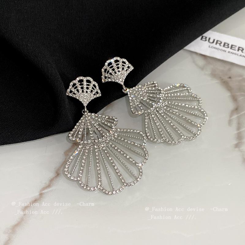 Silver Needle Diamond Fan Skirt Earrings European and American Fashion Temperament Earrings Niche Exaggerated Design Earrings Women