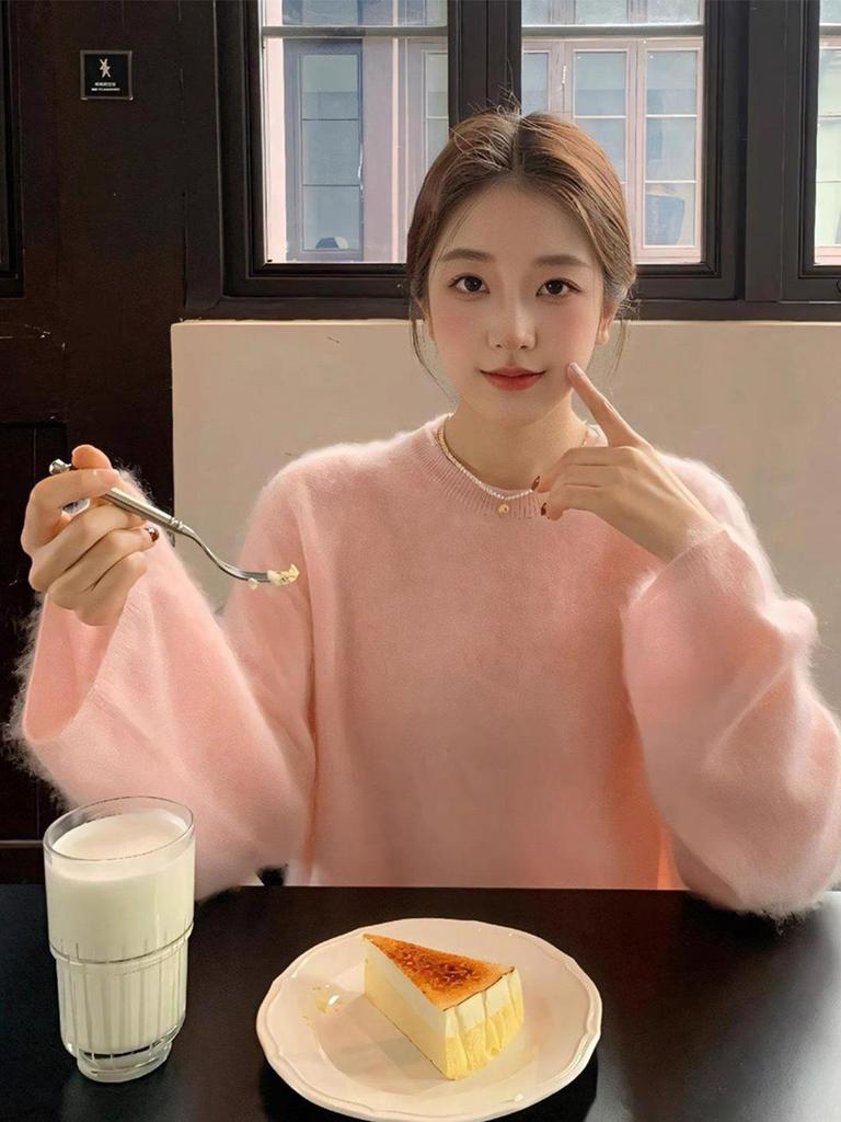 Pink 100% Pure Wool Women's Sweater: Loose, Soft Knit for Autumn/Winter 2026