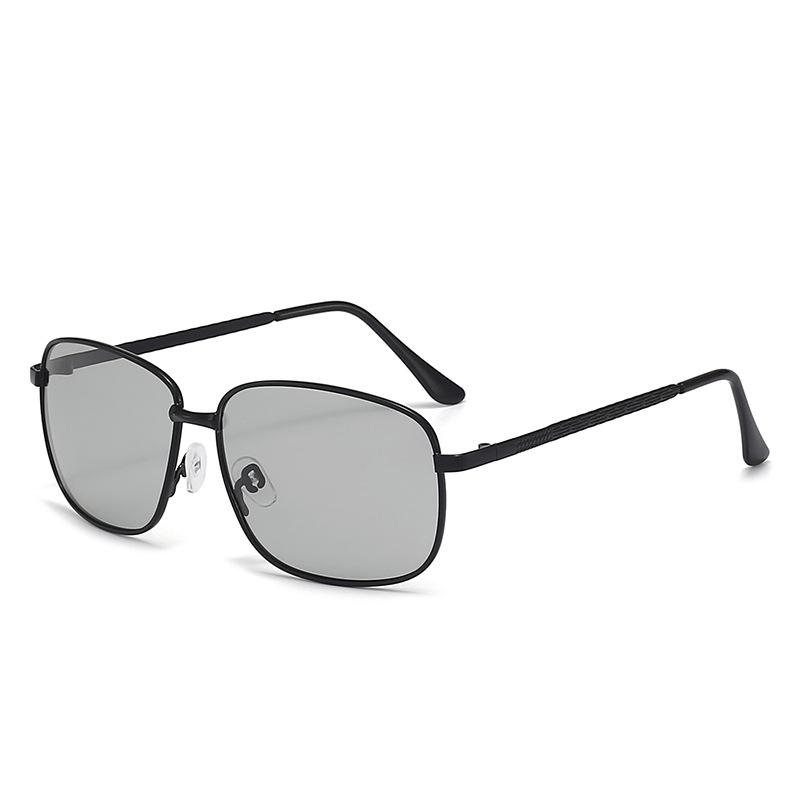 Polarized Sunglasses Photosensitive Discoloration Fishing Watch Bleaching Men'S Black Metal Sunglasses Glasses Factory