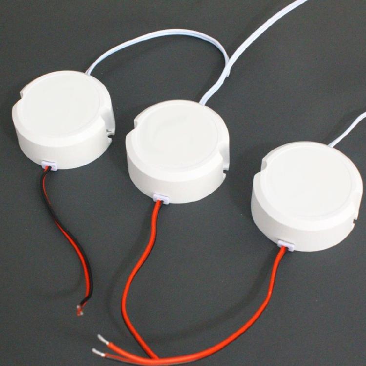 Extra Flat LED Driver 12V 12W/20W/30W Waterproof Designs for Safe Use In Various Installation Area Quick Connectors