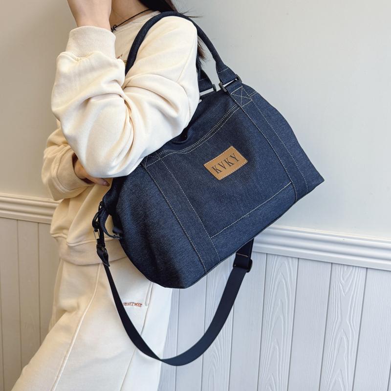 Large Capacity Women's Shoulder Bag Commuter Tote Bag