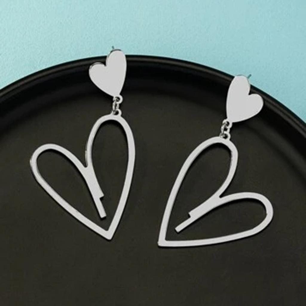 Vintage Hollow Metal Heart Pendant Earrings for Women Trendy European Punk Big Long Drop Earrings Wedding Party Golden Jewelry