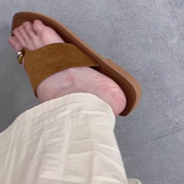 Sheepskin version~ retro style leather cover toe flip-flops women's shoes summer wear niche flat bottom one pedal beach sandals