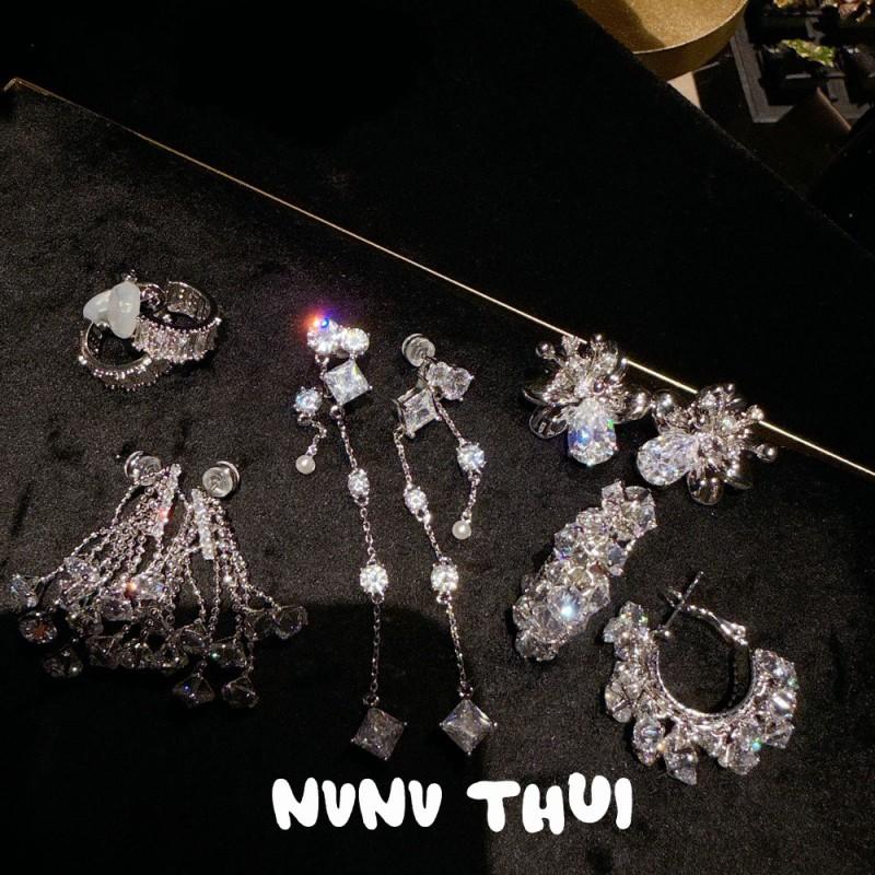Elegant Asymmetrical Crystal Drop Earrings With Floral Motif Geometric Zircon Accents Formal Events
