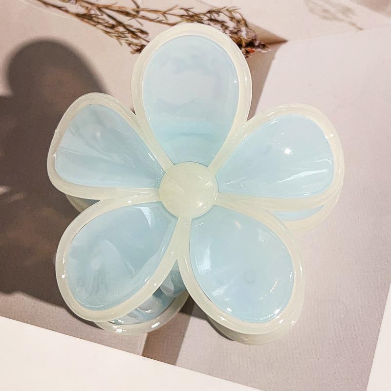 Colorful Contrasting Frangipani Hairpins Flower GrabbersSweet Back of The Head Updo Shark Hairpins