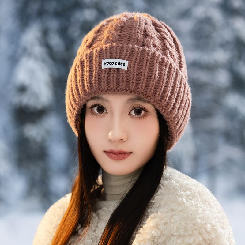 Face small knitted hat outdoor winter hat women's thickened warm wool hat fashionable versatile pullover hat