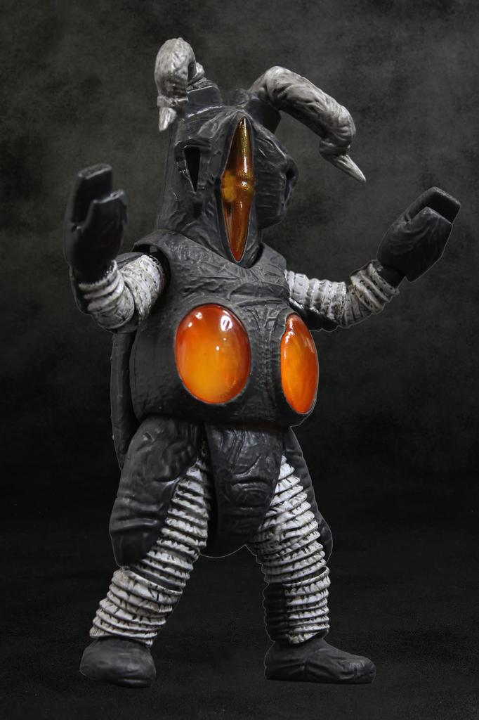 MAF Zetton Bat Alien PVC ABS Painted Complete Figure & Non-Scale &