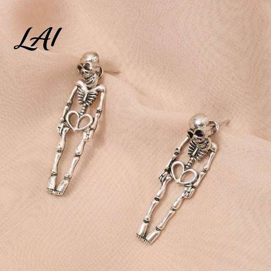 Vintage Metal Texture Skull Earrings 2Pcs Skeleton for Women Gothic Alloy Drop Earrings Hypoallergenic Punk Edgy Statement Jewelry Women Dangle
