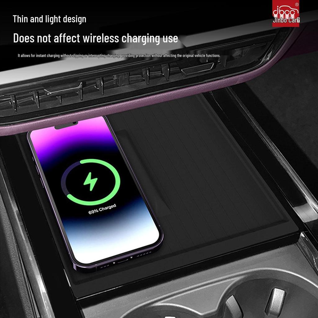 Mazda EZ60 Silikon Kabelloses Lade-Anti-Rutsch-Telefonpad für Mittelkonsolen-Innenraumdekoration.