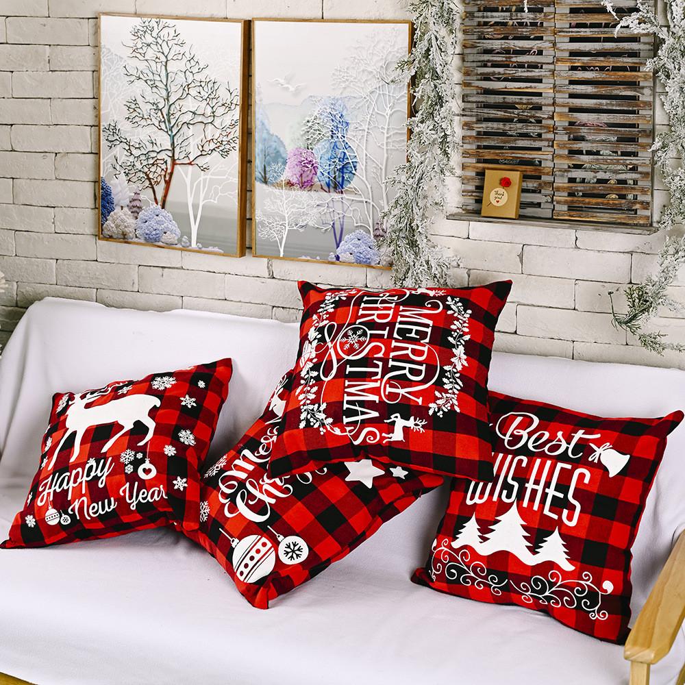 Charming Rustic Christmas Decor With Creative Elk Design Burlap Pillow Cover