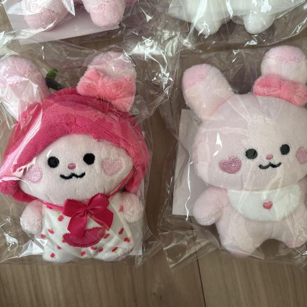[USED] NiziU Miihi Jumping Mascot Keychain Bag Charm