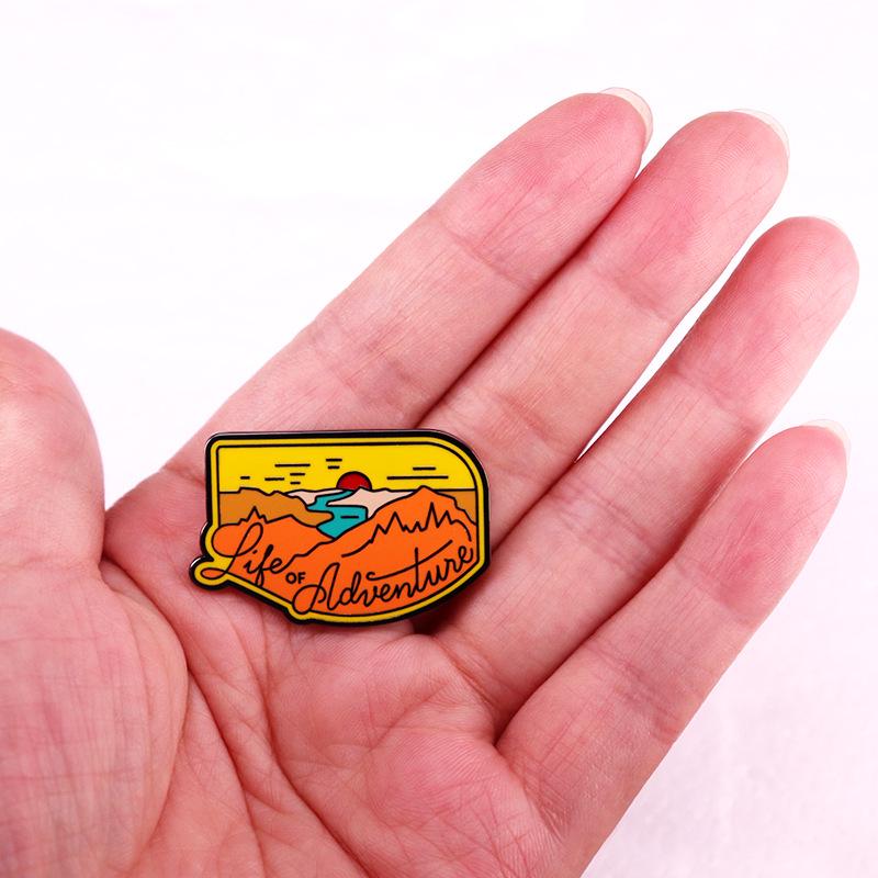 Adventure Brooch Badge: Scenic Accessories