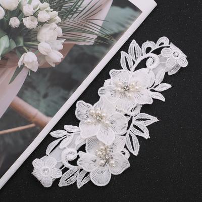 Jartiere de Nuntă NZUK cu Flori 3D și Dantelă Albă Mărgelată Jartiere de Nuntă Pearl Set Jartiere pentru Picior Mireasă Inel de Coapsă