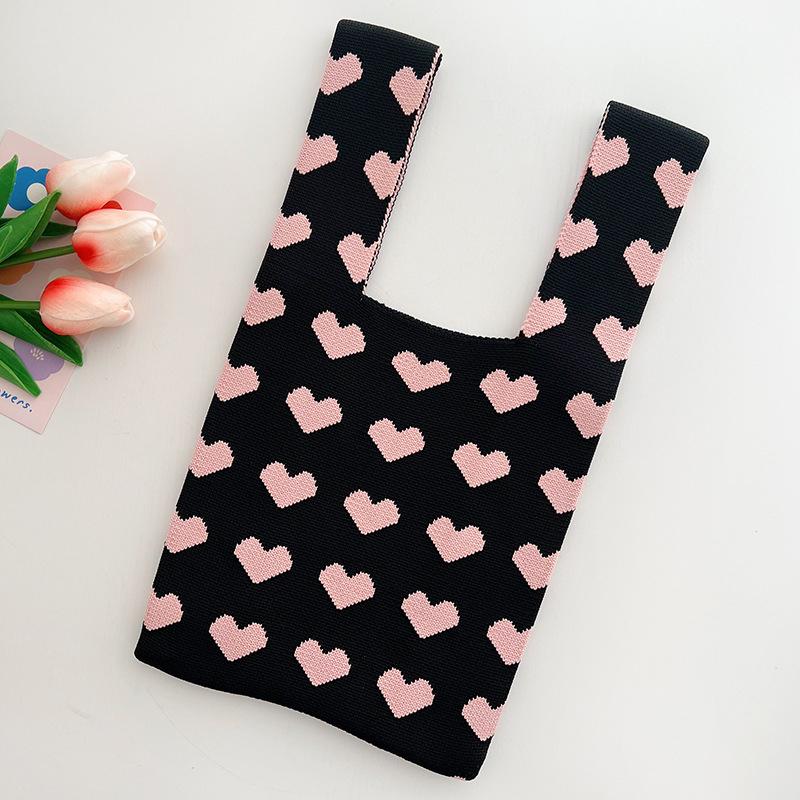 New Heart Pattern Knit Handbags Women Handmade Knot Wrist Bag Casual Small Tote Bag Girls Reusable Shopping Bags ARI