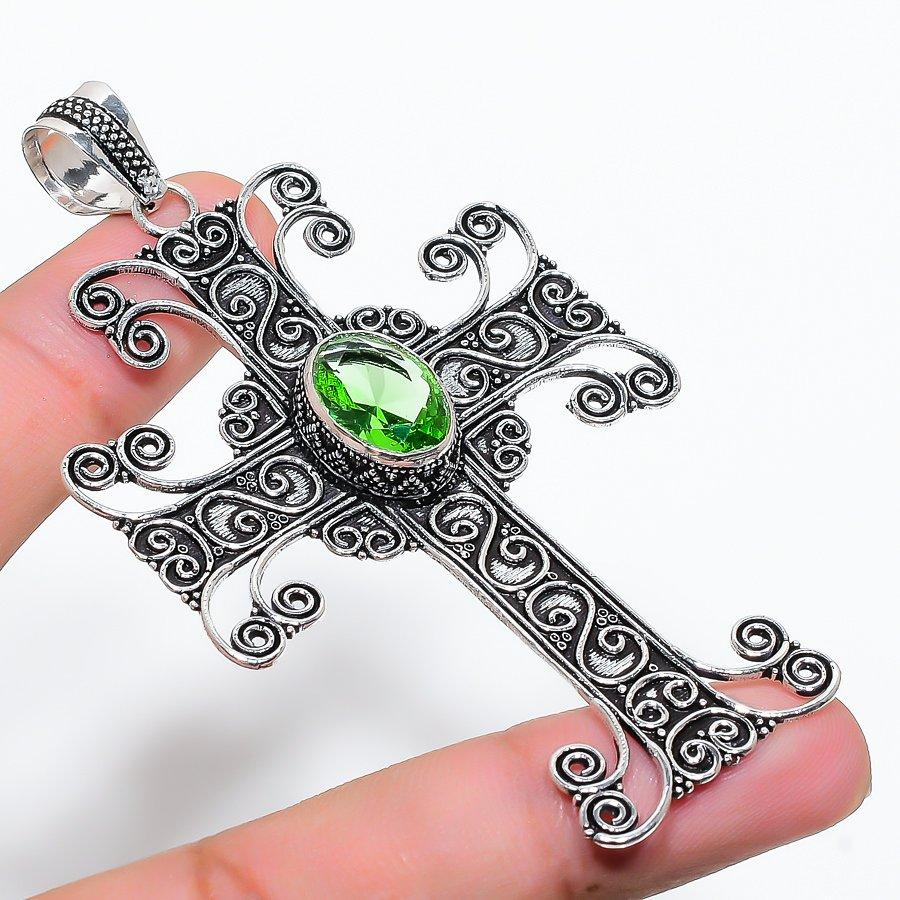 

Peridot Gemstone Handmade Ethnic Gift Jewelry Pendant 3.35 VR-1669