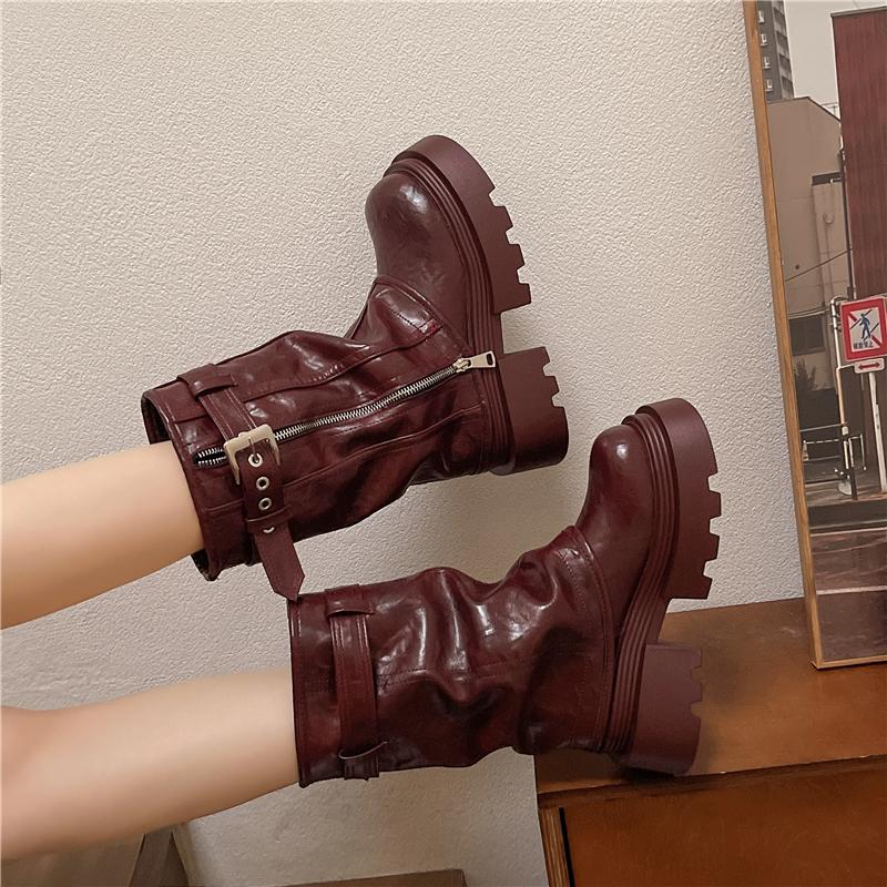 Botas de Cano Curto Punk de Inverno para Mulheres com Fivela de Cinto Fashion Plataforma Sola Grossa Sapatos Femininos Modernos Botas Curtas Para Mulher
