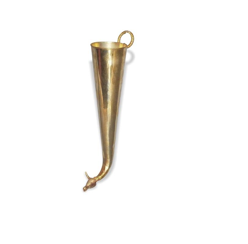 

TreegoArt Handcrafted Religious Pure Brass Gaumukhi Shringi For Abhishek Bathing Pot For Temple And Home Use - Pack Of 1