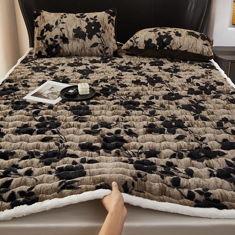 

Матрас из молочного бархата, матрас-подушка, односпальный матрас для студентов в общежитии, толстое одеяло, матрас-подушка с бархатной простыней 150 * 200cm