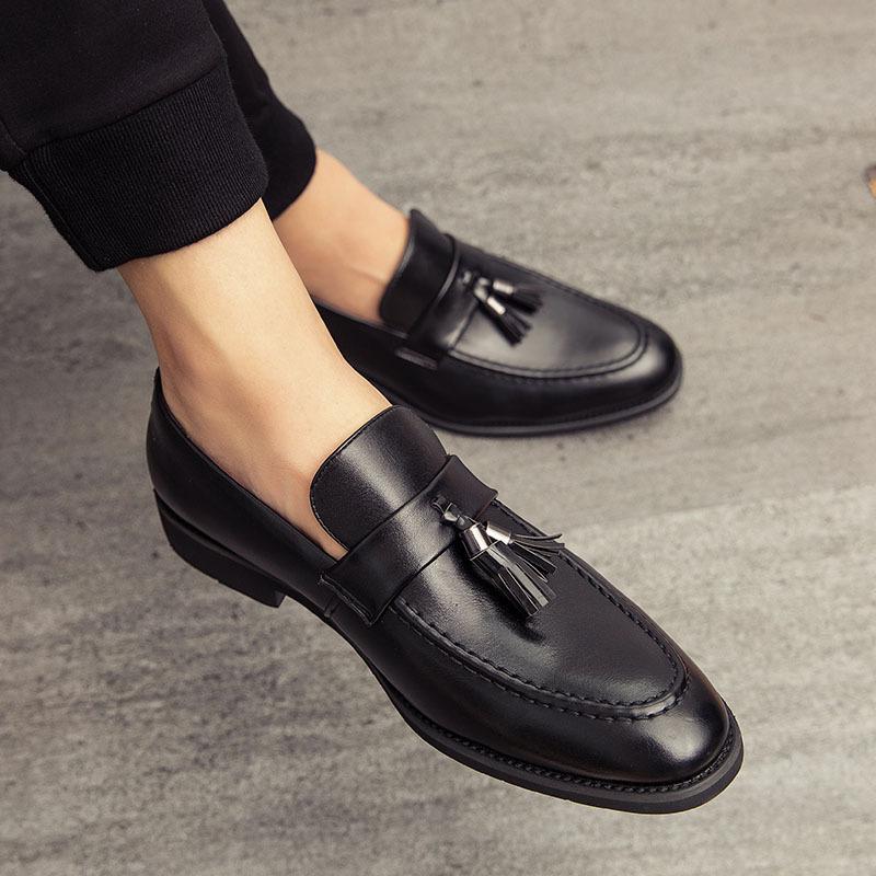 Brock Engraved Feet Small Leather Shoes British Soviet Nightclub Hair Stylist Pointed Leather Shoes