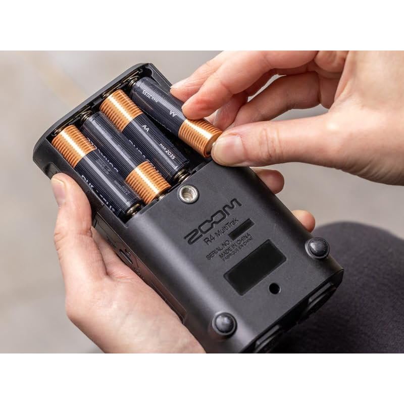 ZOOM R4 32-bit Float Recording, 4-Track Recording, Palm-Sized Multi-Track Recording, No Gain Adjustment Required, No Distortion, Built-in Microphone,