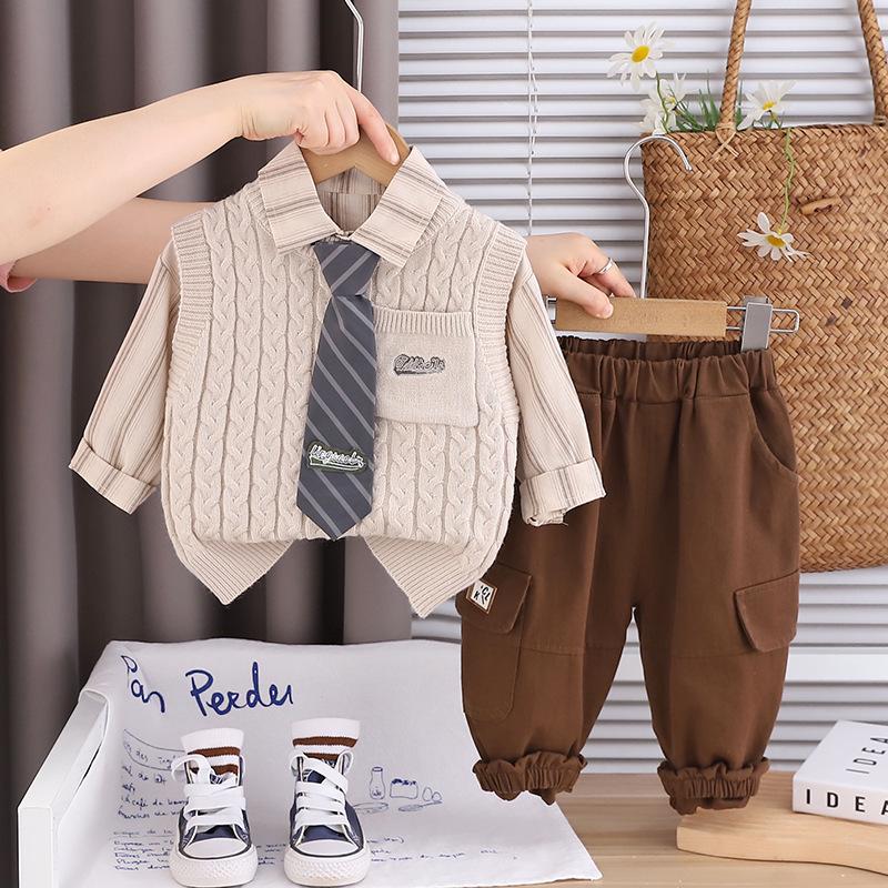 Chlapecká třídílná pletená vesta v korejském stylu: Pohledný jarní/podzimní outfit