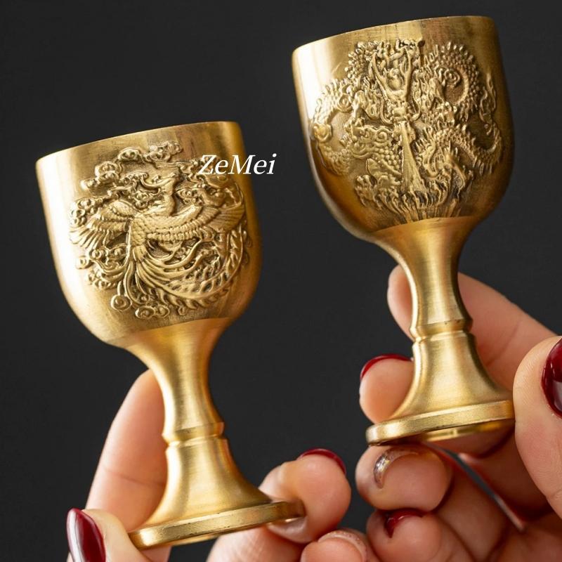 1ks Vintage bronzový pohár, Lehký luxusní sklenice na vodku, Rytina s texturou draka a fénixe, Dárková dekorace do domácnosti