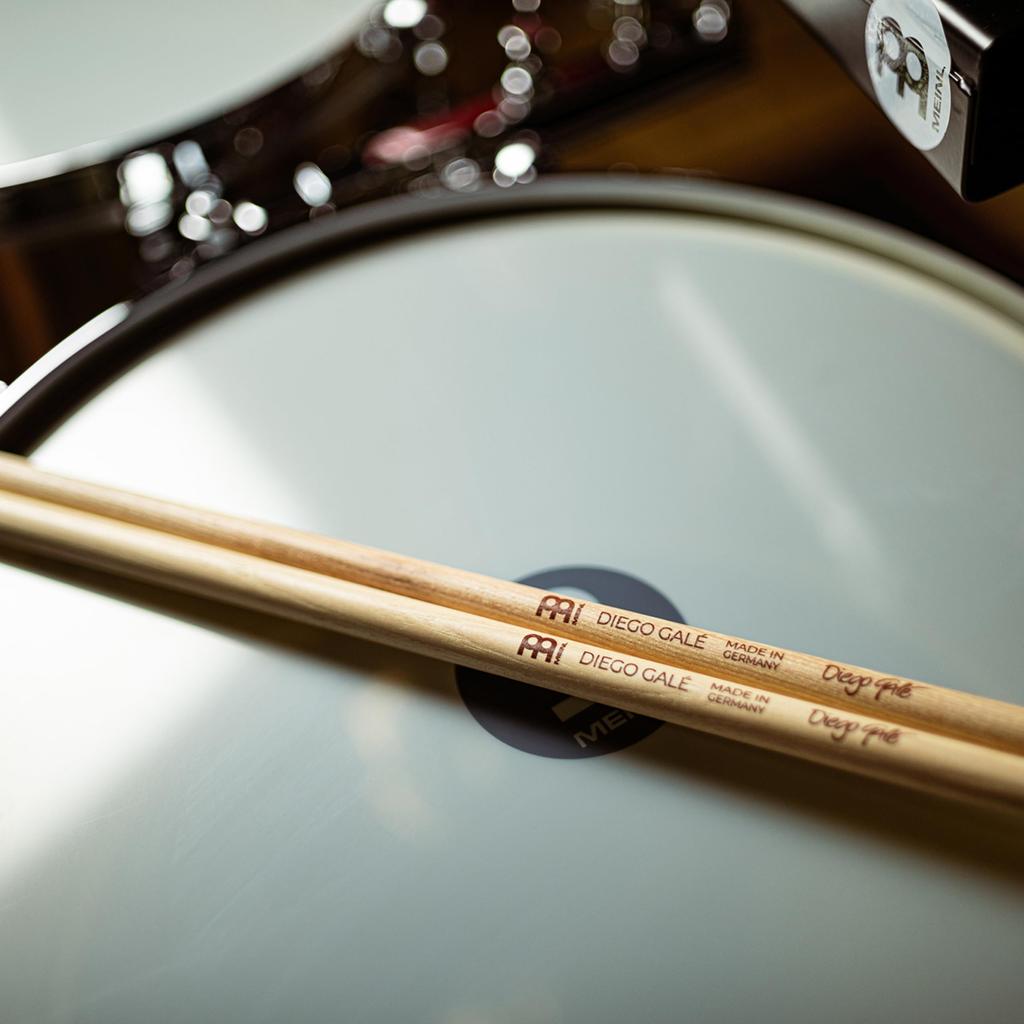 MEINL Stick Brush Timbales Signature Model Diego Hickory x & Sticks, Galé SB602-3 (413 12.7mm), 3-Pack
