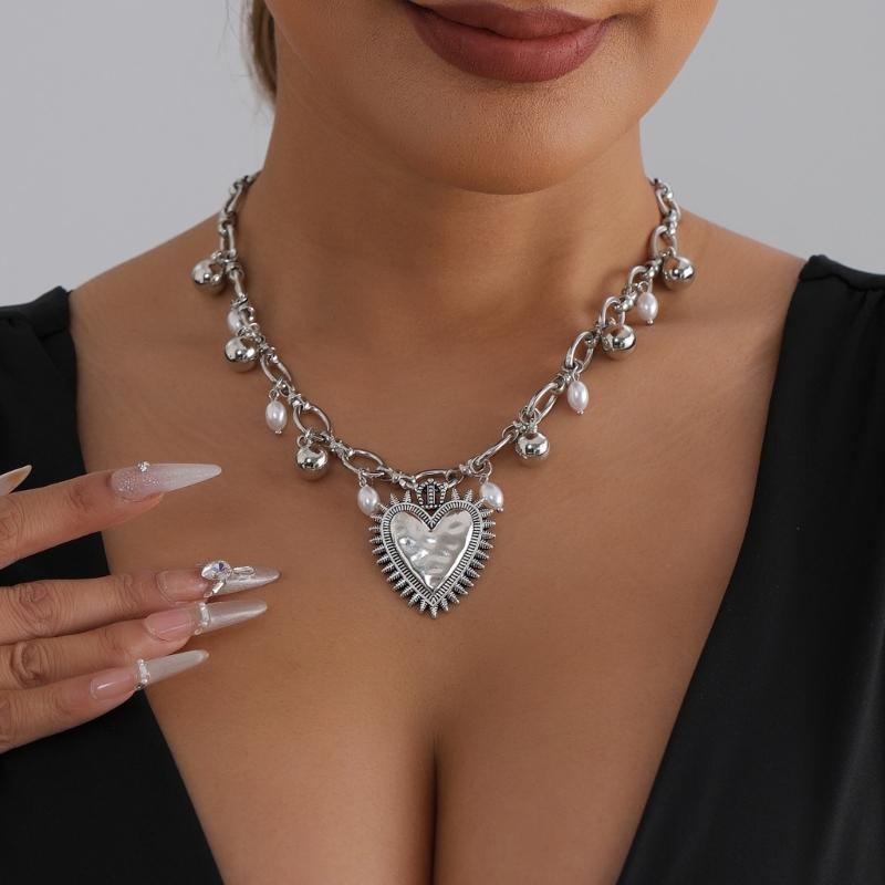 Distressed Heart Shaped Thorn Pendant Necklace With Imitation Pearls Adjustable Clavicle Chain Gift For Her