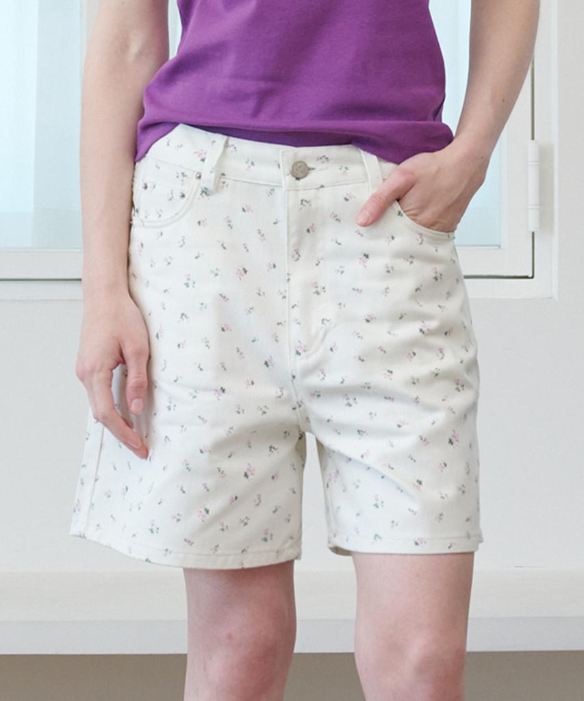 OPENING SUNSHINE Vintage Flower Denim Shorts Ivory