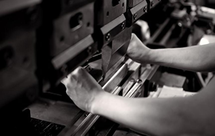 Nagao Seisakusho vyhrazený stojan na displej, který krásně zobrazuje vaši myš NB-MOUSE-DP03, myš/herní