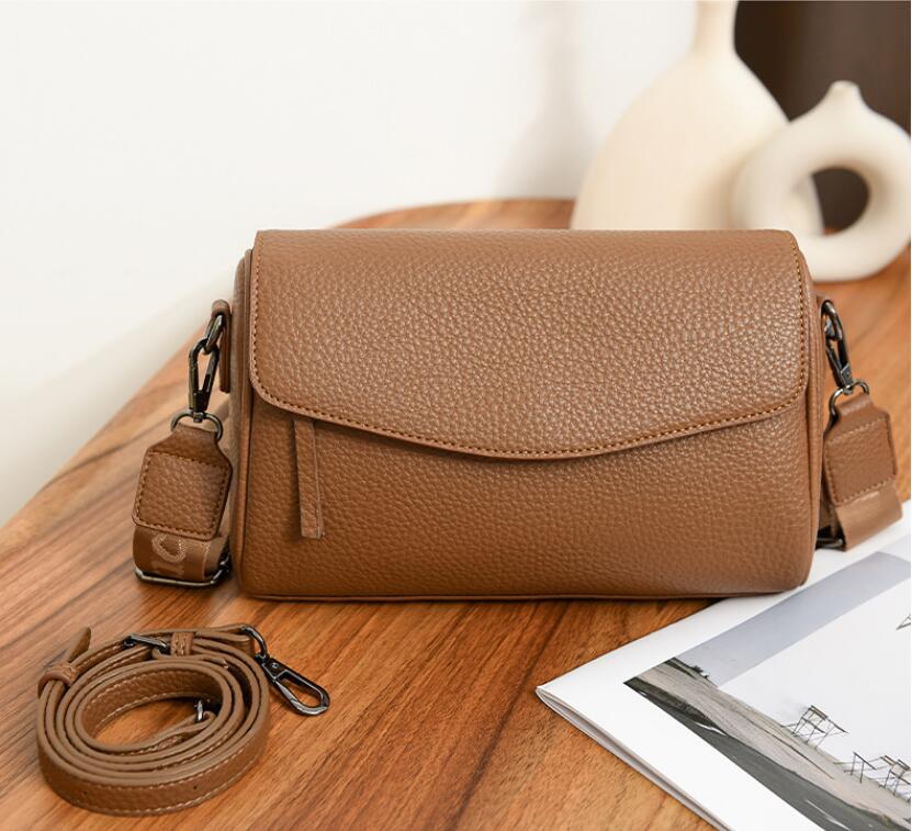 

New Genuine Leather Shoulder Bags New Women s Fashi Crossbody Bags Soft Cowhide Leather Large Capacity Shoulder Messenger Bag 27X10X18CM коричневий