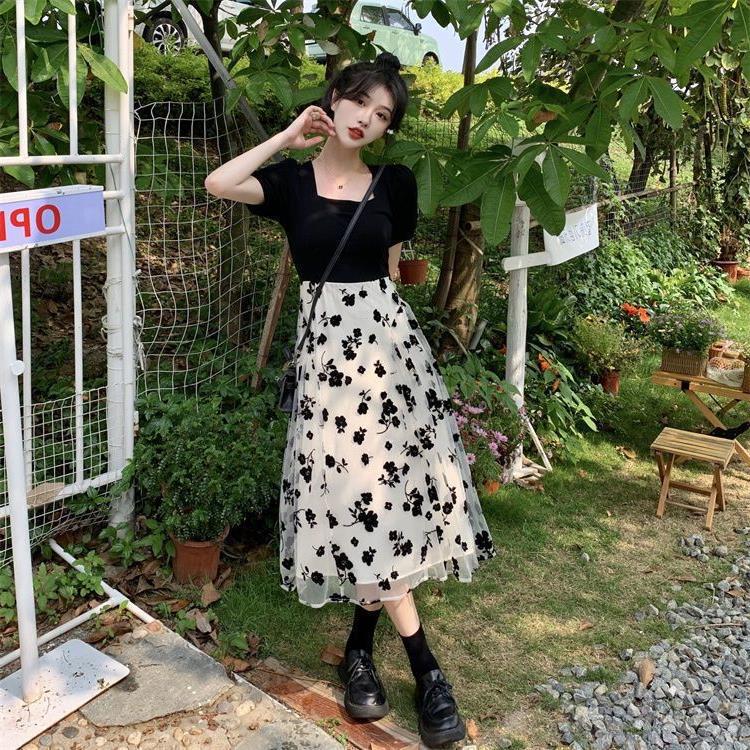 Fake Two-piece Floral Dress for Women's Summer 2026 New Waist and Thin First Love Temperament Slim Square Collar A-shaped Skirt