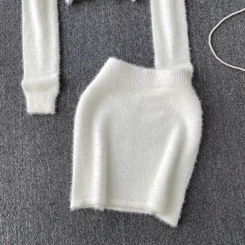 Autumn And Winter Fashion Short Long-Sleeved Knitted Sweater + Hip Short Skirt Two-Piece Set