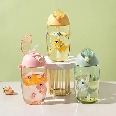 Bouteille d'eau pour enfants 500 ml pour l'école, portable, dessin animé, dinosaure, tasse à bec, tasse d'alimentation créative avec pailles et couvercles, gobelet
