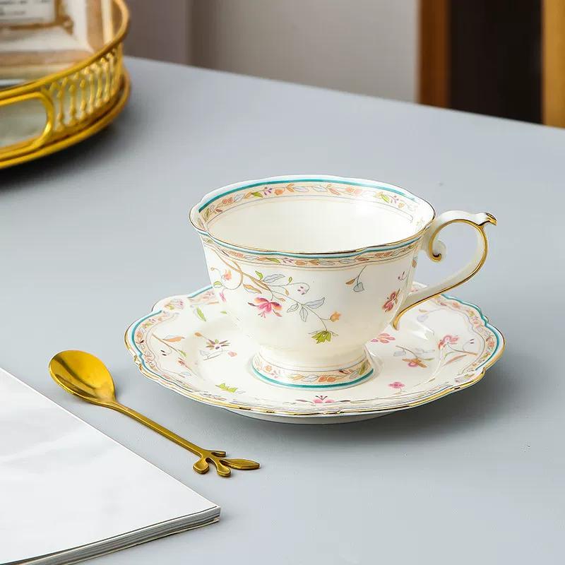 Vintage Floral Bone China Coffee Tea Set, Retro Rose Ceramic Teapot Cup Saucer, Elegant British Style Tableware for Afternoon Tea