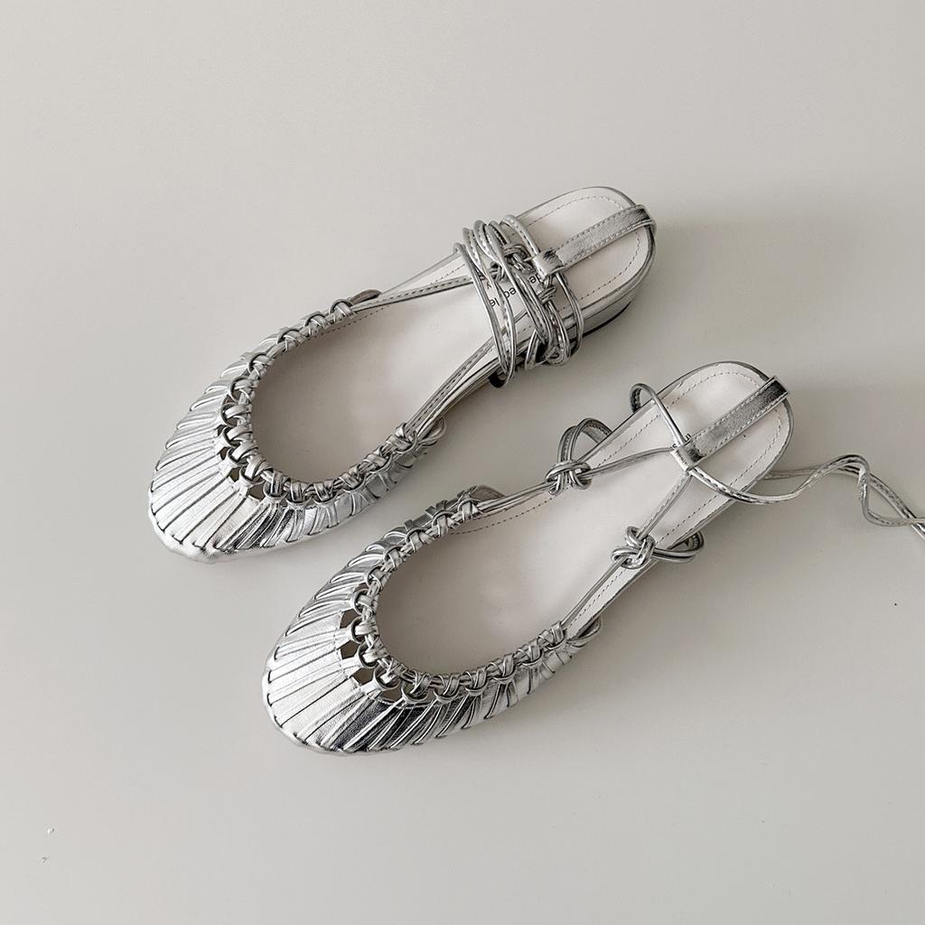 Version peau de mouton~ Niche française tissée ajourée sac à bandoulière sandales tête sandales à talon bas avec jupe vacances sandales romaines