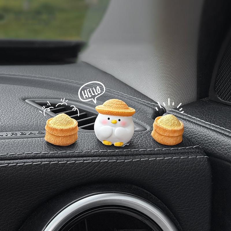 Creative Car Navigation Screen Rear Mirror Cute Chick Straw Pile Supplies Accessories Car Center Console Ornament Decoration