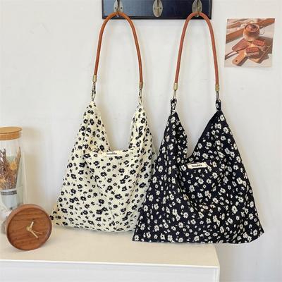 Niche Retro Floral Contrasting Color Literary Canvas Bag Sweet Versatile Student Shoulder Messenger Bag