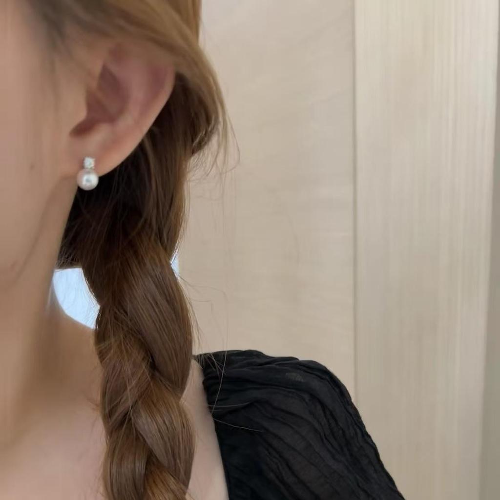 Princess Diana Style Natural Freshwater Pearl Luxury Stud Earrings for Women in 925 Silver