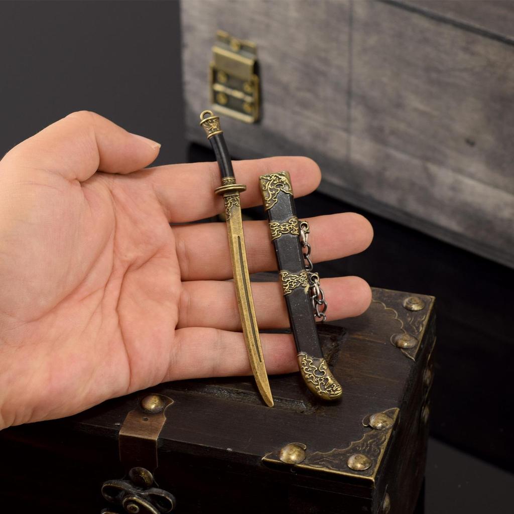 Ancient Green Bamboo Fengyun Sword & Kangxi Saber Set: Unsharpened Collectible with Embroidered Spring Knife, Qin Shi Huang & Goujian Designs.