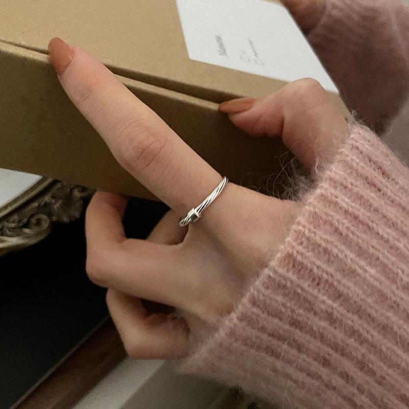 Inel Simplu Neregulat Placat cu Argint 925 pentru Femei - Design Coreean Simplu și la Modă, Nu se Decolorează