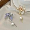 Fashion Pretty Enamel Imitate Pearl Flower Brooches For Women Lily Flowers Plants Brooch Pins Party Jewelry Accessories Gifts