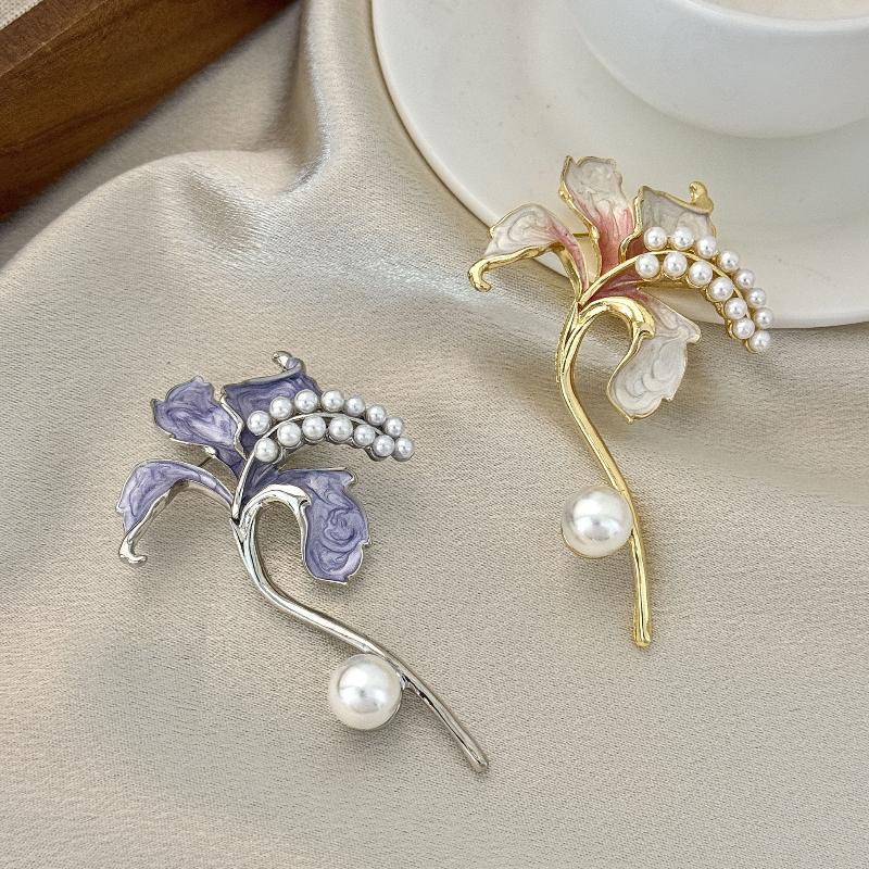 Fashion Pretty Enamel Imitate Pearl Flower Brooches For Women Lily Flowers Plants Brooch Pins Party Jewelry Accessories Gifts