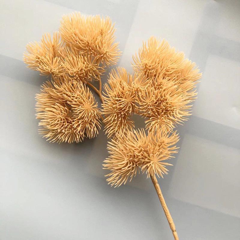 Ramură Artificială de Pin cu Frunze de Arțar și Accente de Chiparos