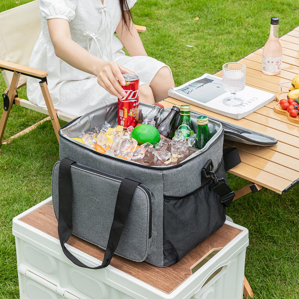 Large Capacity Insulated Takeaway Box for Outdoor Vending and Picnics