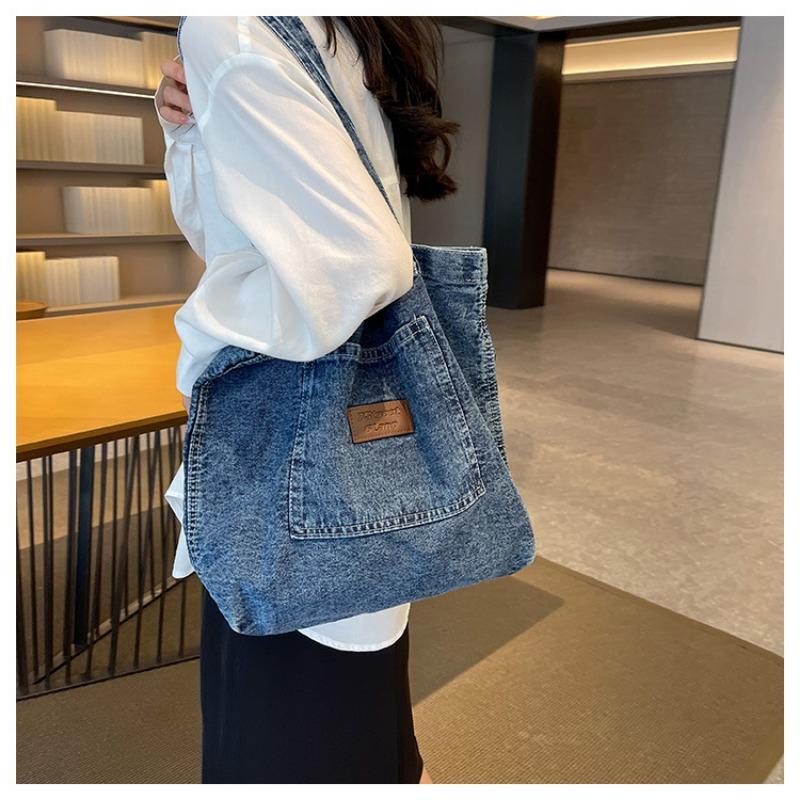 Lässige gewaschene Denim-Tasche 2025 Neu Geprägte Schriftzug-Textur