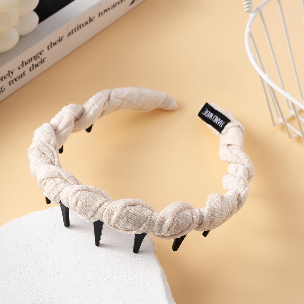 

Новая милая тканевая зубчатая нескользящая повязка на голову для женщин, украшение для фиксации волос, ободок для волос, обруч для волос, модные аксессуары для волос