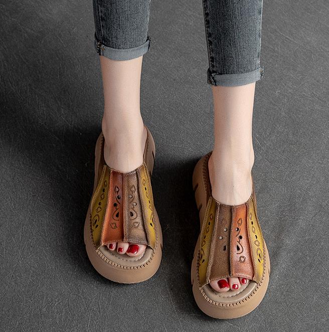 Modne Letnie Buty ze Skóry Naturalnej Damskie Kapcie Koturny Klapki Zewnętrzne Rekreacyjne 2025 Nowe Ręcznie Robione Zwięzłe Damskie Kapcie