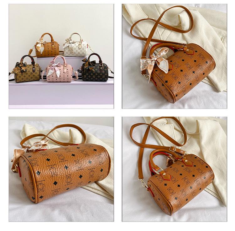 2025 Women's Versatile Crossbody Pillow Bag: New Classic Fashion Handbag