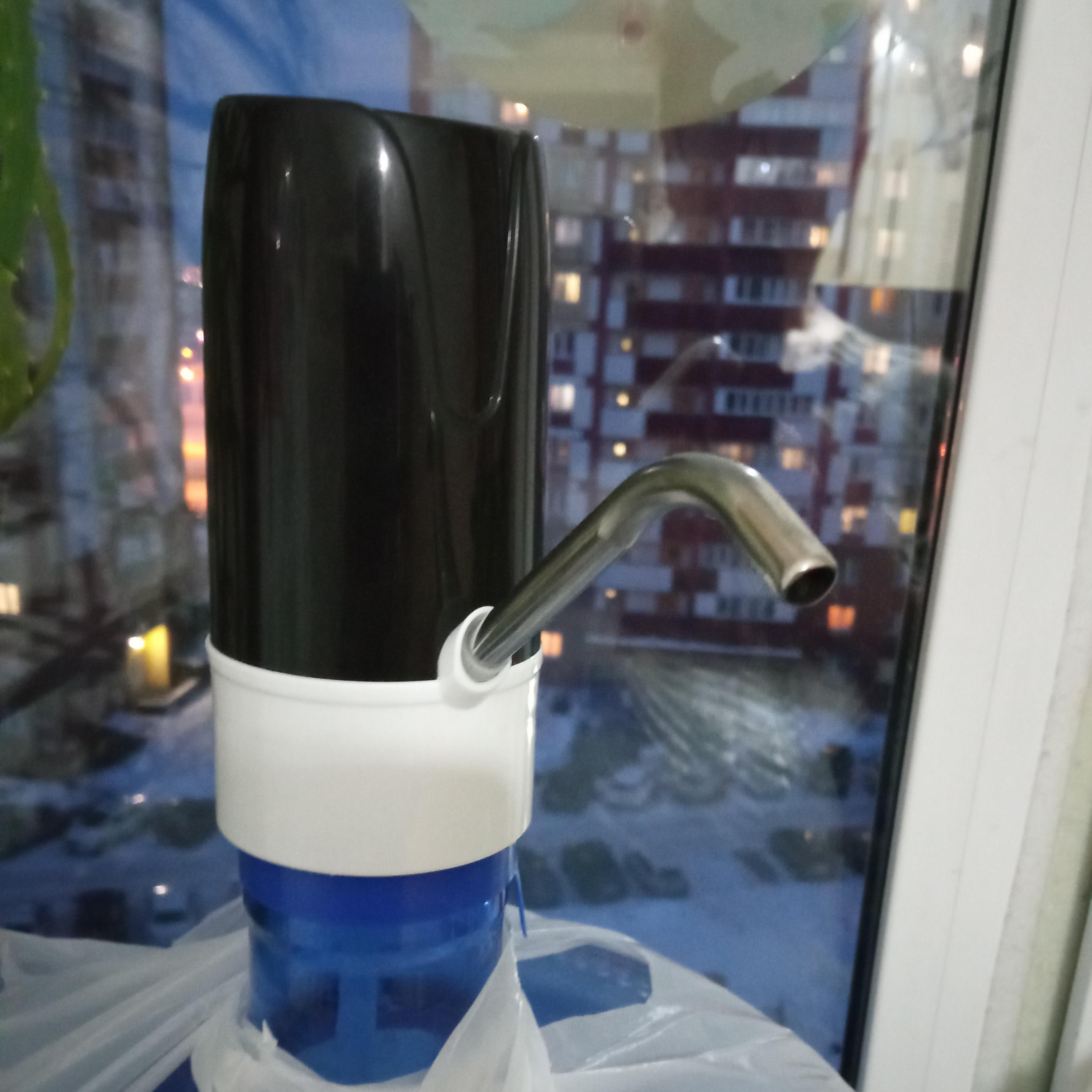 

Перезаряжаемый электрический водяной насос Портативный диспенсер для воды в бутылках Автоматический питьевой инструмент Style 3（is electric）